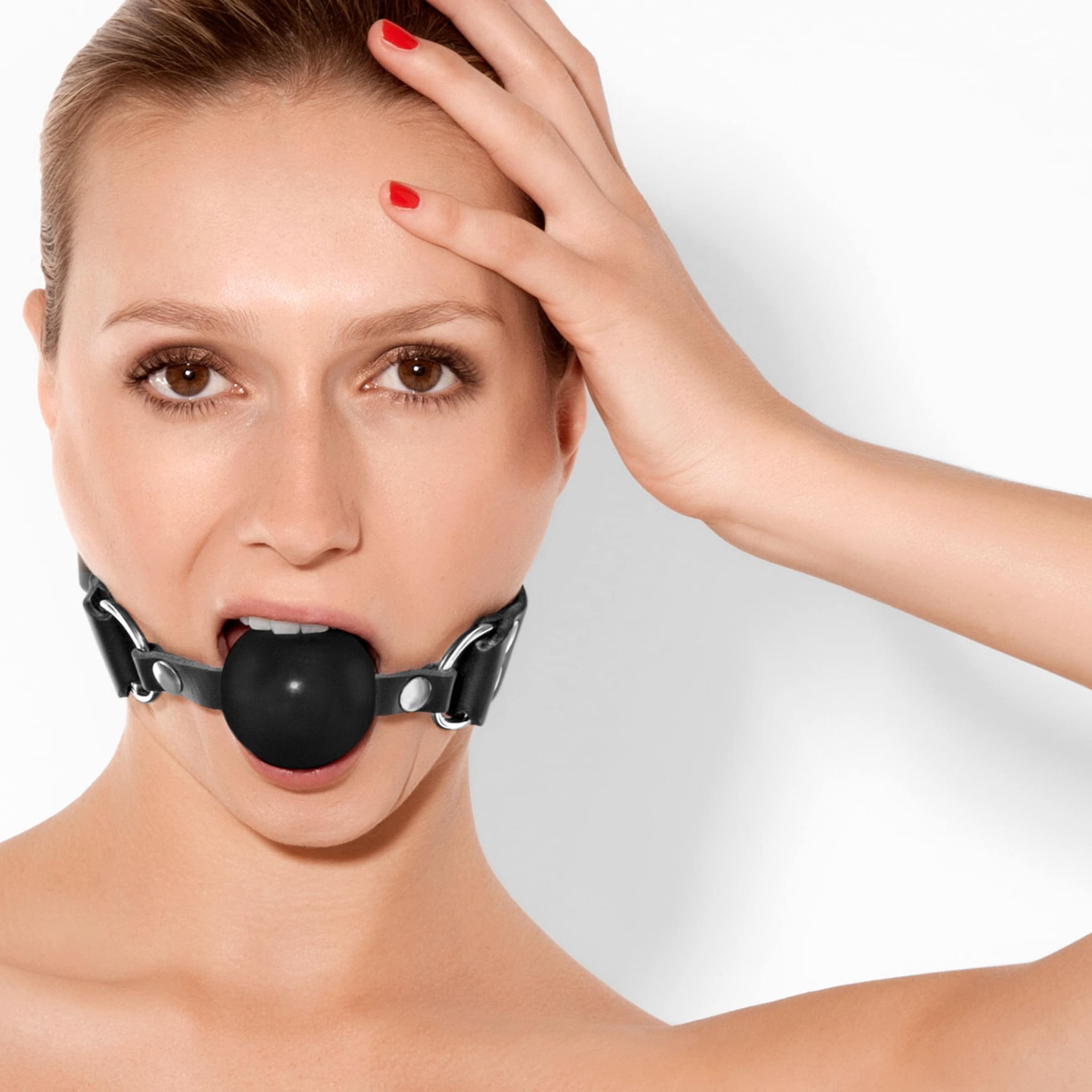 bâillon-avec-boule-en-silicone-Noir-5