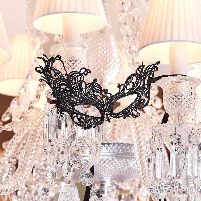 asymmetrische-spitzenmaske-Schwarz-2