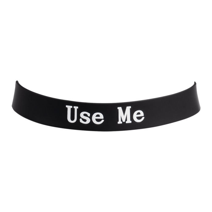 halsband-mit-aufschrift-use-me-Schwarz-Weiß-2