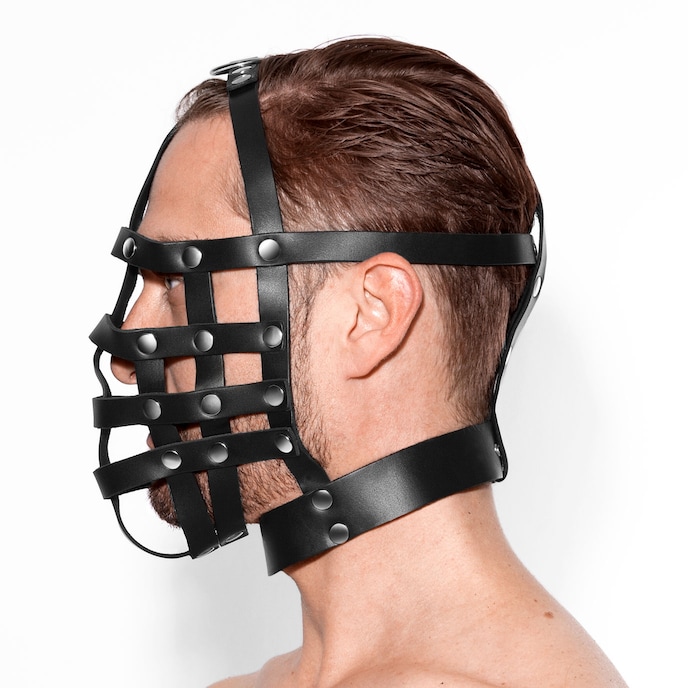 masque-lanière-en-cuir-avec-suspension-Noir-5