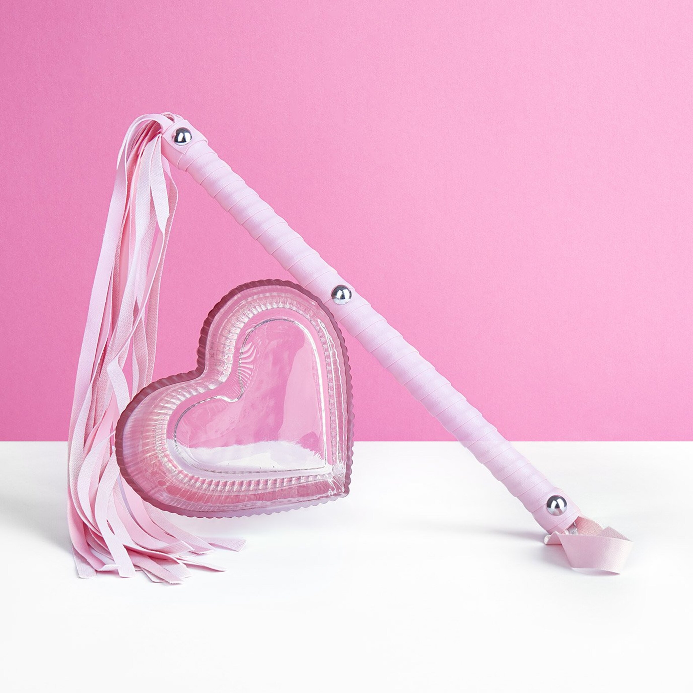 fouet-élégant-en-aspect-cuir-Rose-2