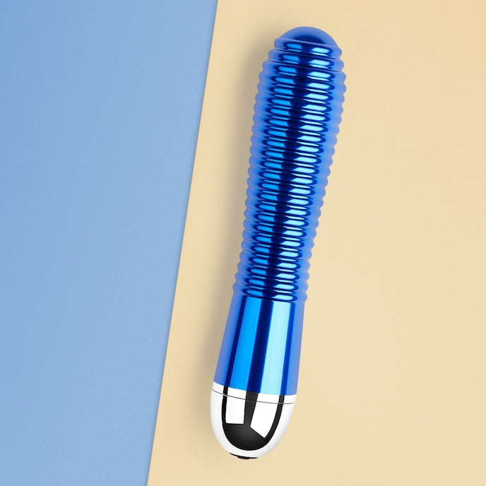 gerippter-metall-vibrator-16-5-cm-Blau-2