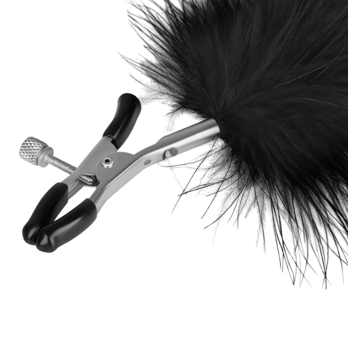feathered-nipple-clamps-Zwart-3