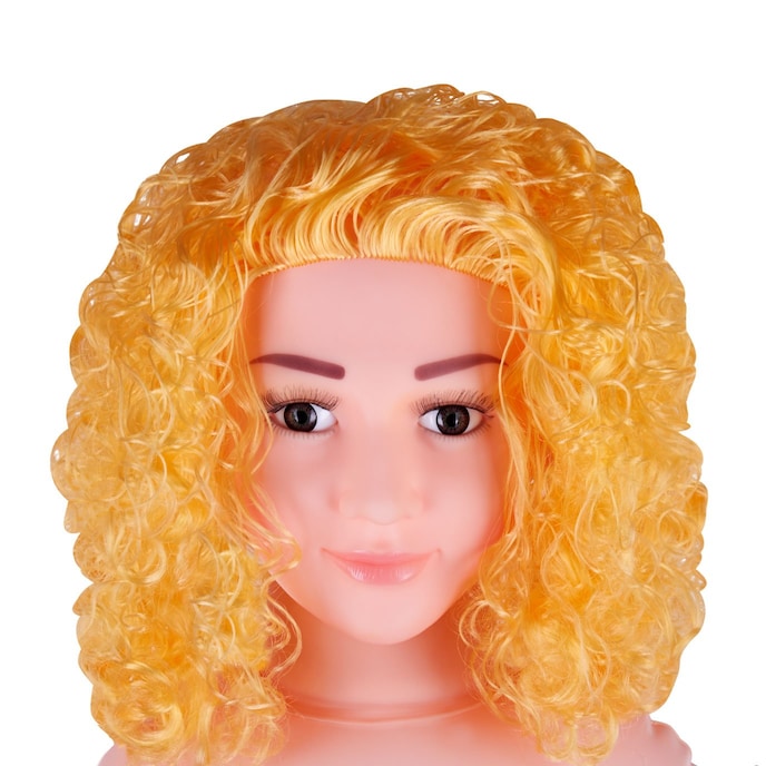 liefdespop-met-gedetailleerd-gezicht-150-cm-Blond-Natuurlijk licht-5