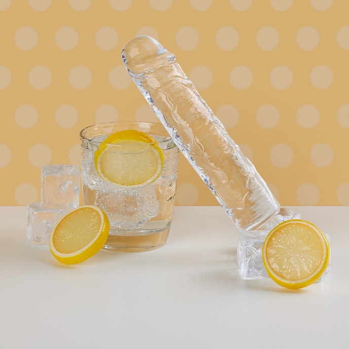 gode-naturel-avec-ventouse-taille-m-19-cm-Transparent-2